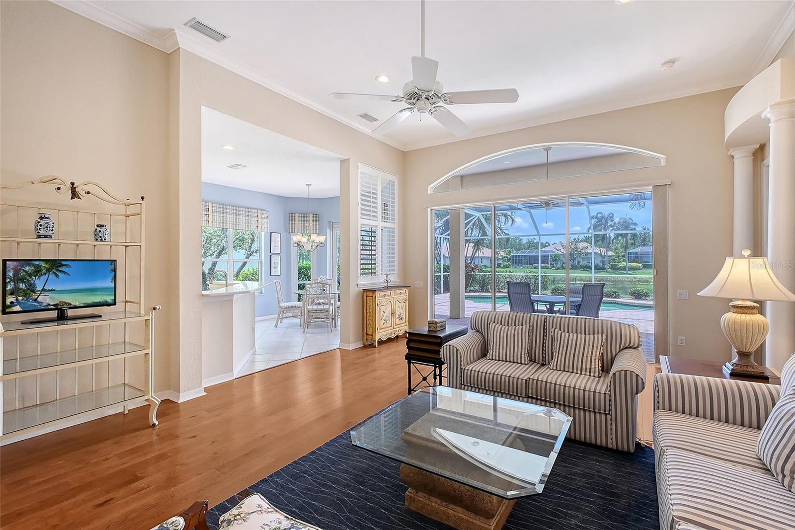 Image 10 of 66 For 7528 Ascot Court
