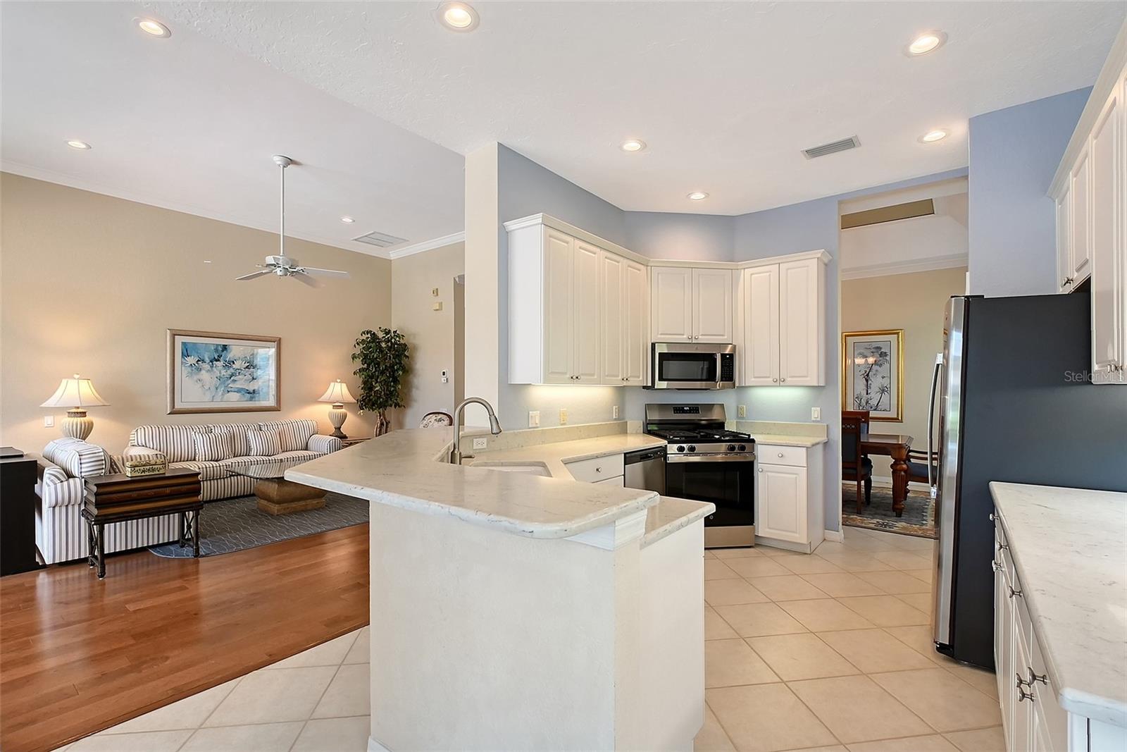 Image 11 of 66 For 7528 Ascot Court
