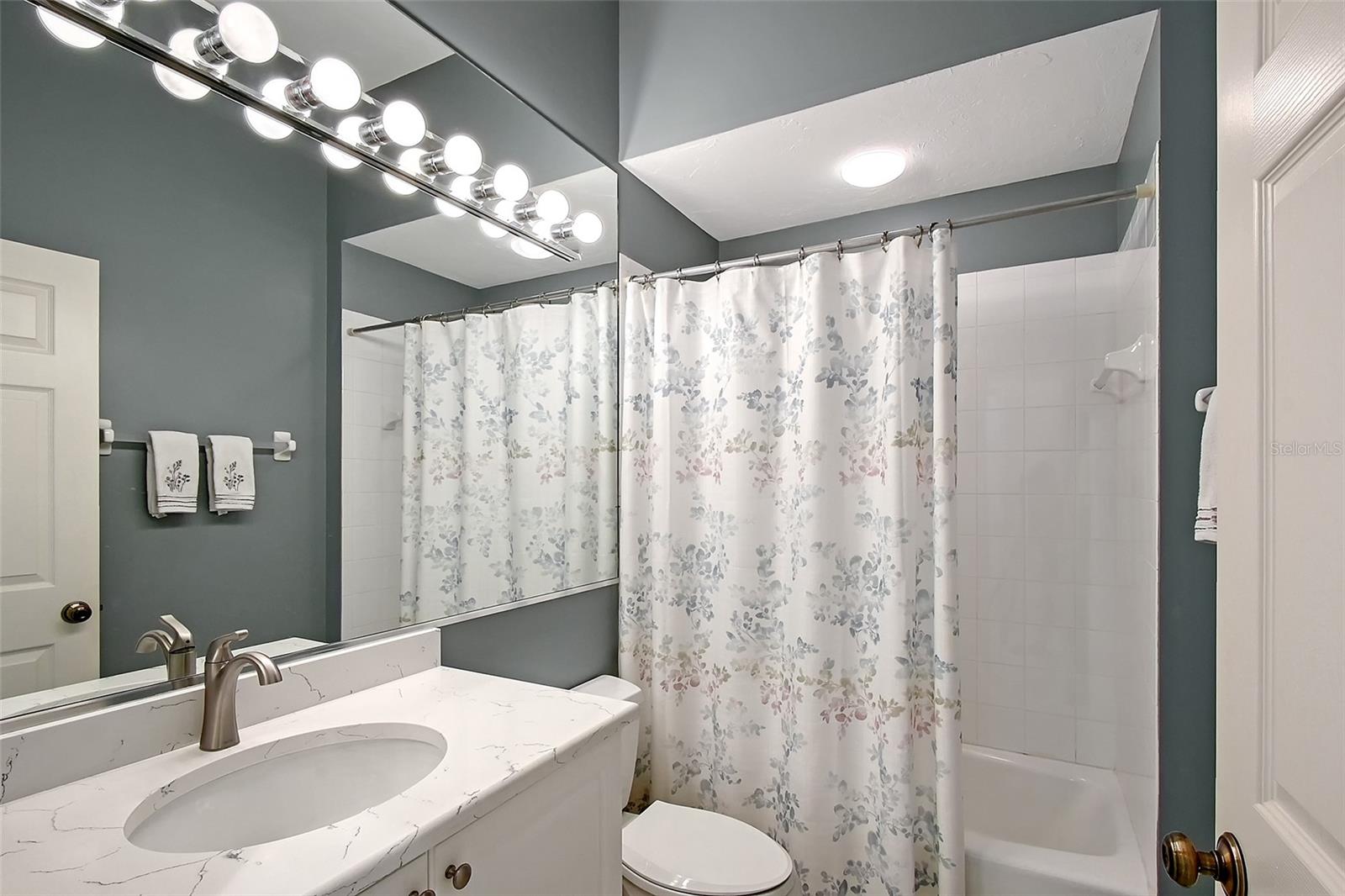 Image 20 of 66 For 7528 Ascot Court