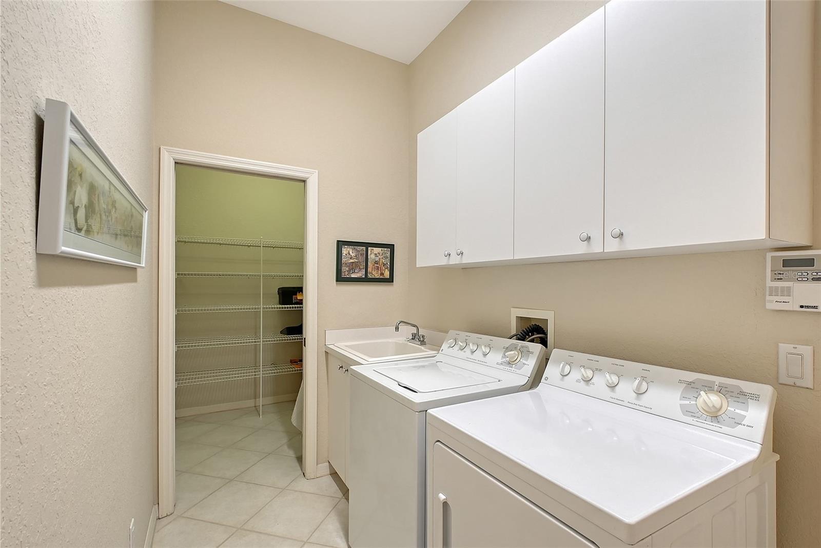 Image 23 of 66 For 7528 Ascot Court