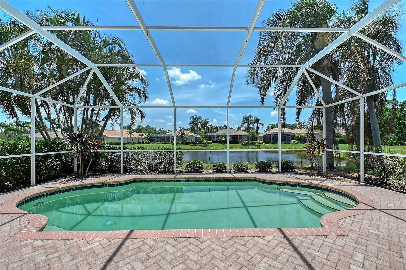 Image 27 of 66 For 7528 Ascot Court