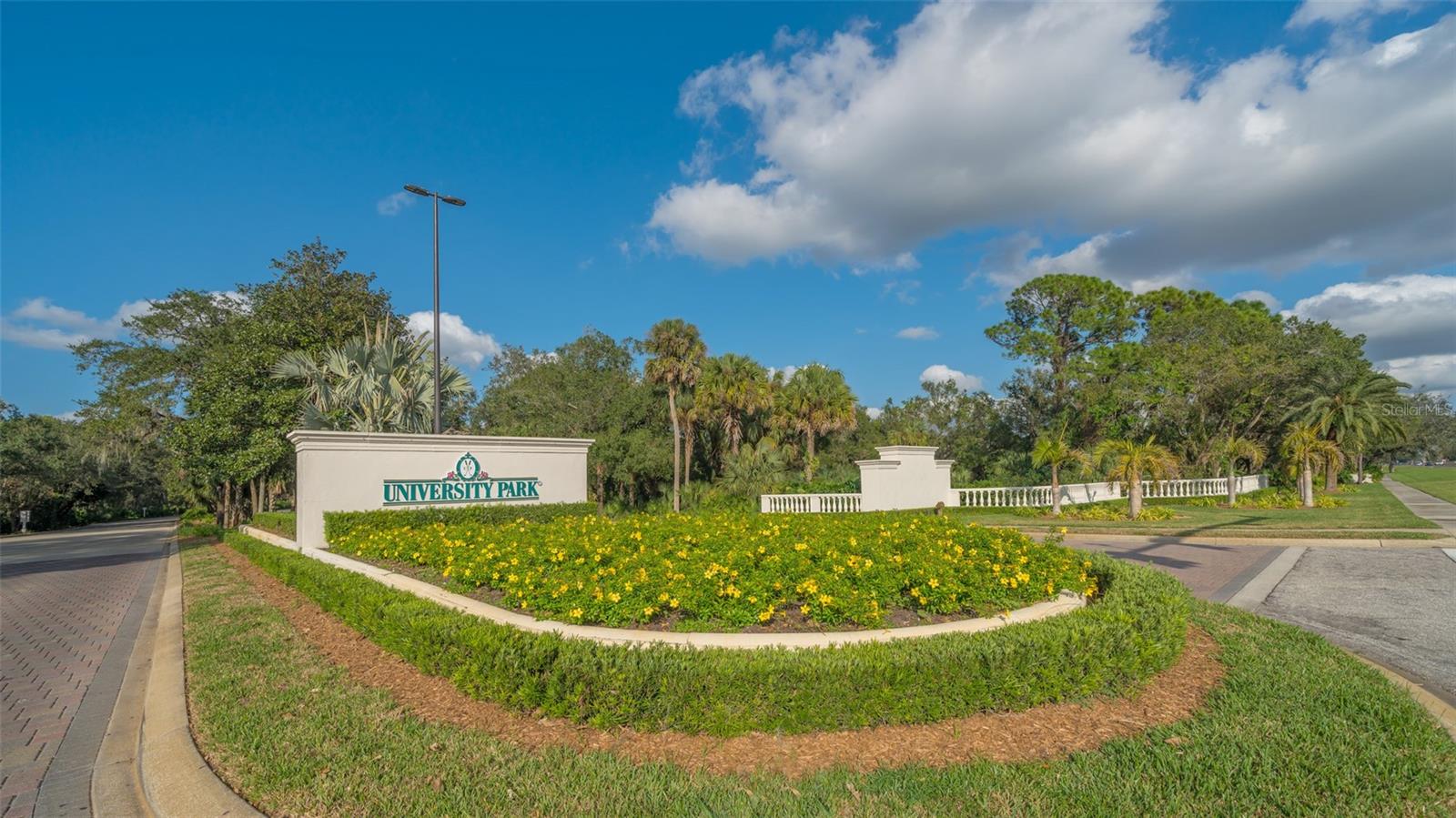 Image 33 of 66 For 7528 Ascot Court