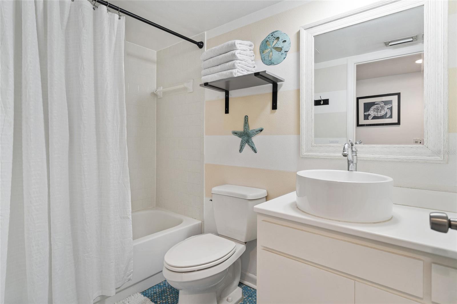 Image 31 of 39 For 5014 Marshfield Road 30