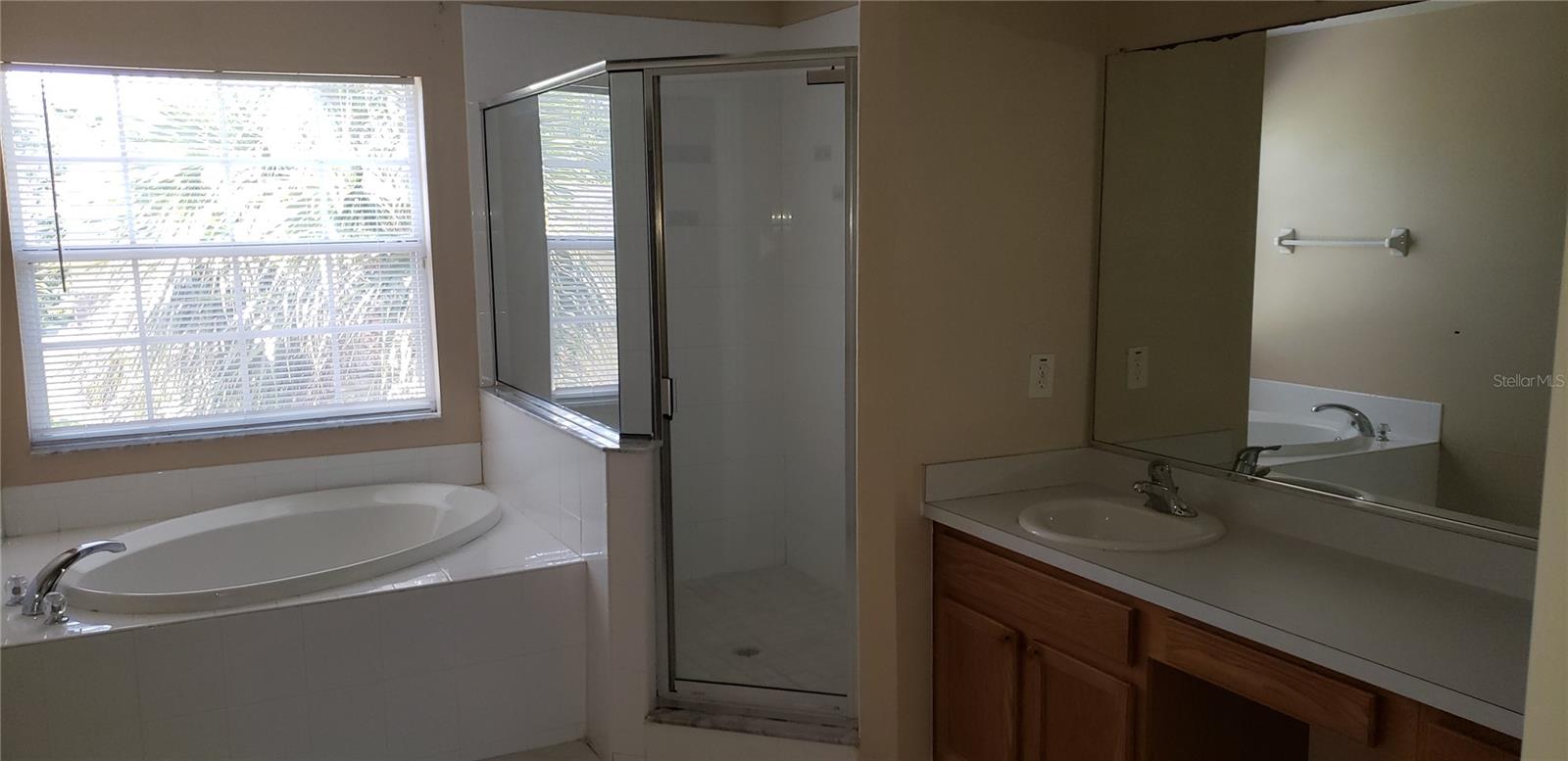 Image 3 of 12 For 3909 61st Drive E