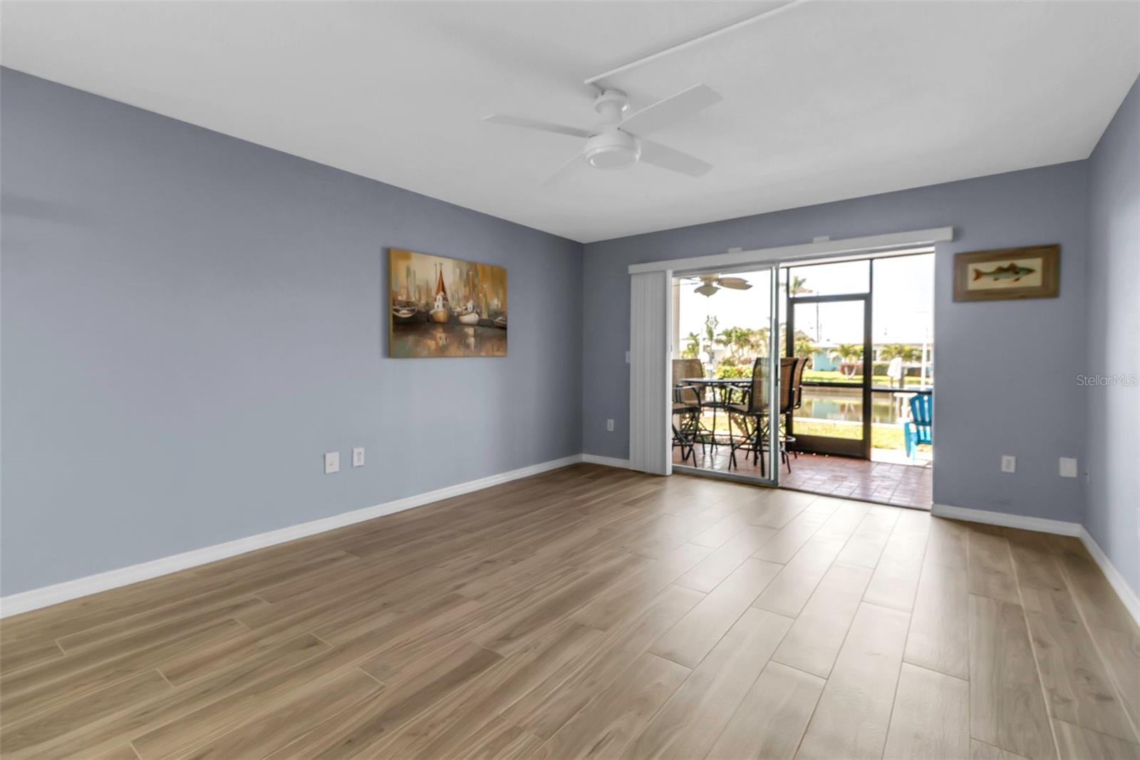 Image 13 of 46 For 10415 Waterbird Way 10415
