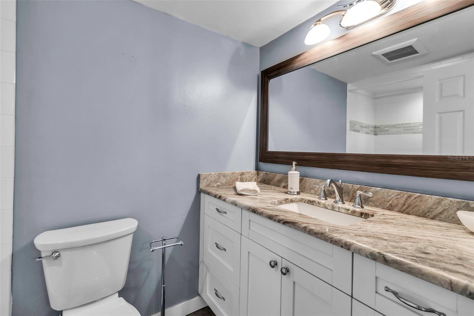 Image 19 of 46 For 10415 Waterbird Way 10415