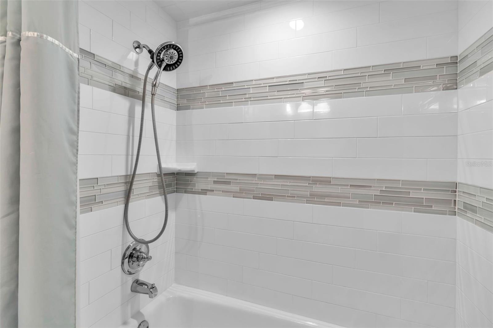 Image 20 of 46 For 10415 Waterbird Way 10415