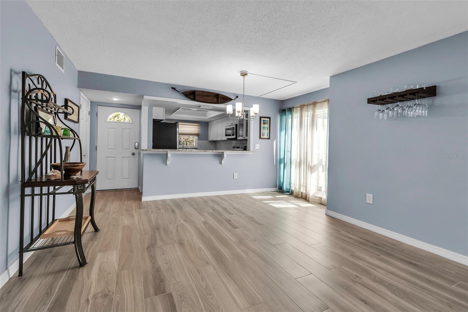 Image 3 of 46 For 10415 Waterbird Way 10415