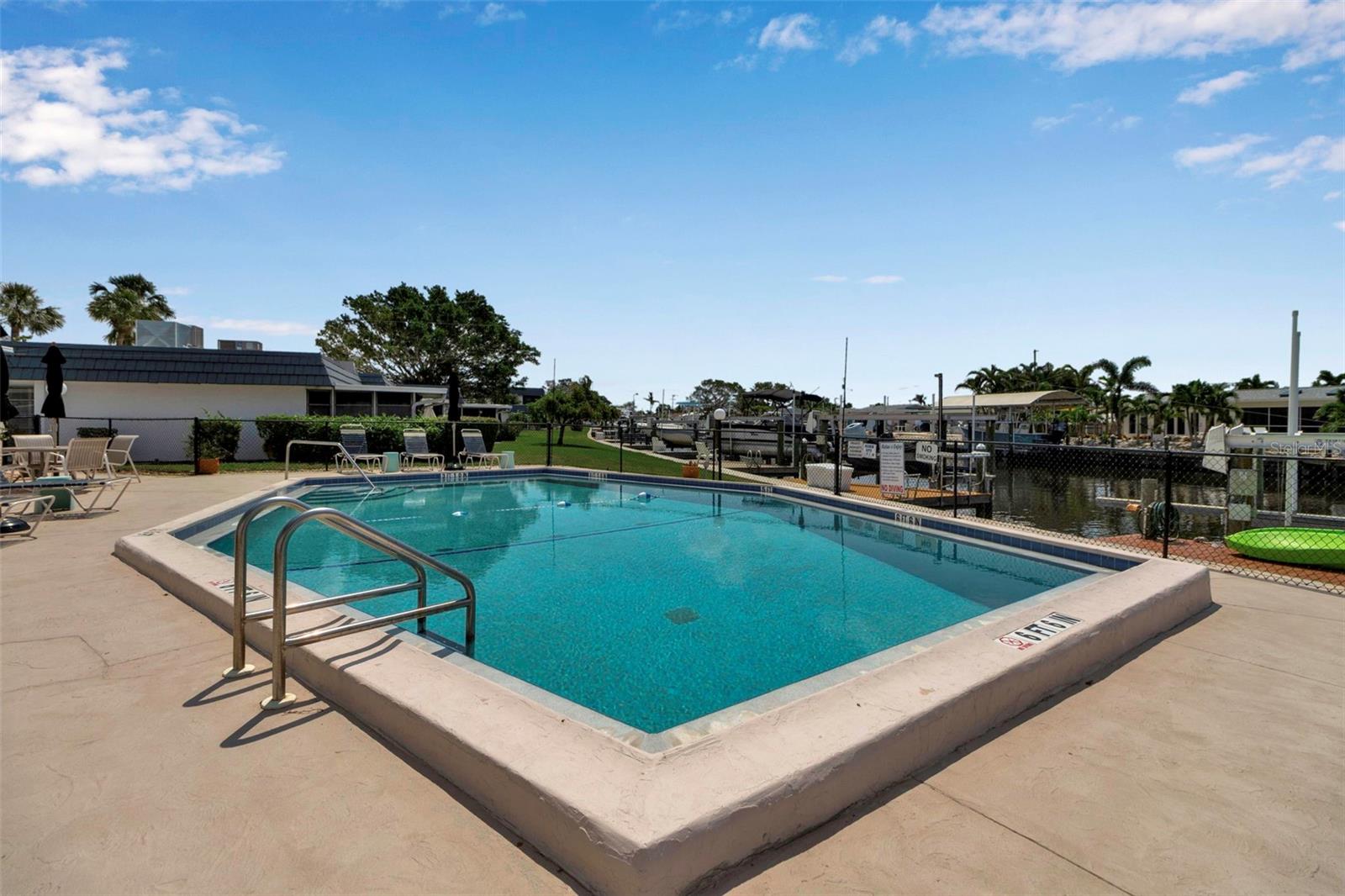 Image 35 of 46 For 10415 Waterbird Way 10415