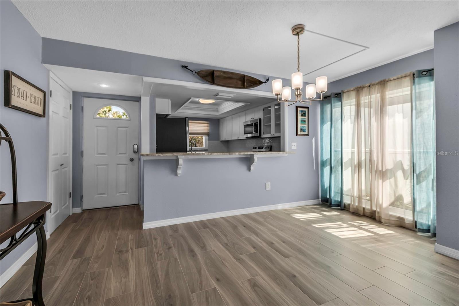 Image 4 of 46 For 10415 Waterbird Way 10415