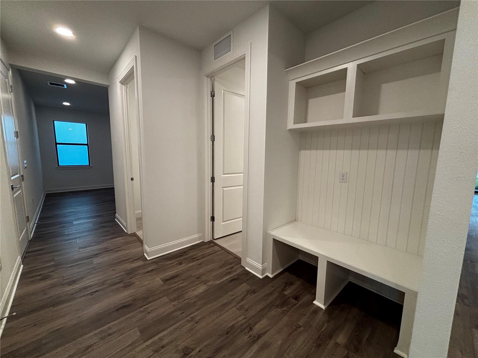 Image 10 of 31 For 5784 Freestone Circle