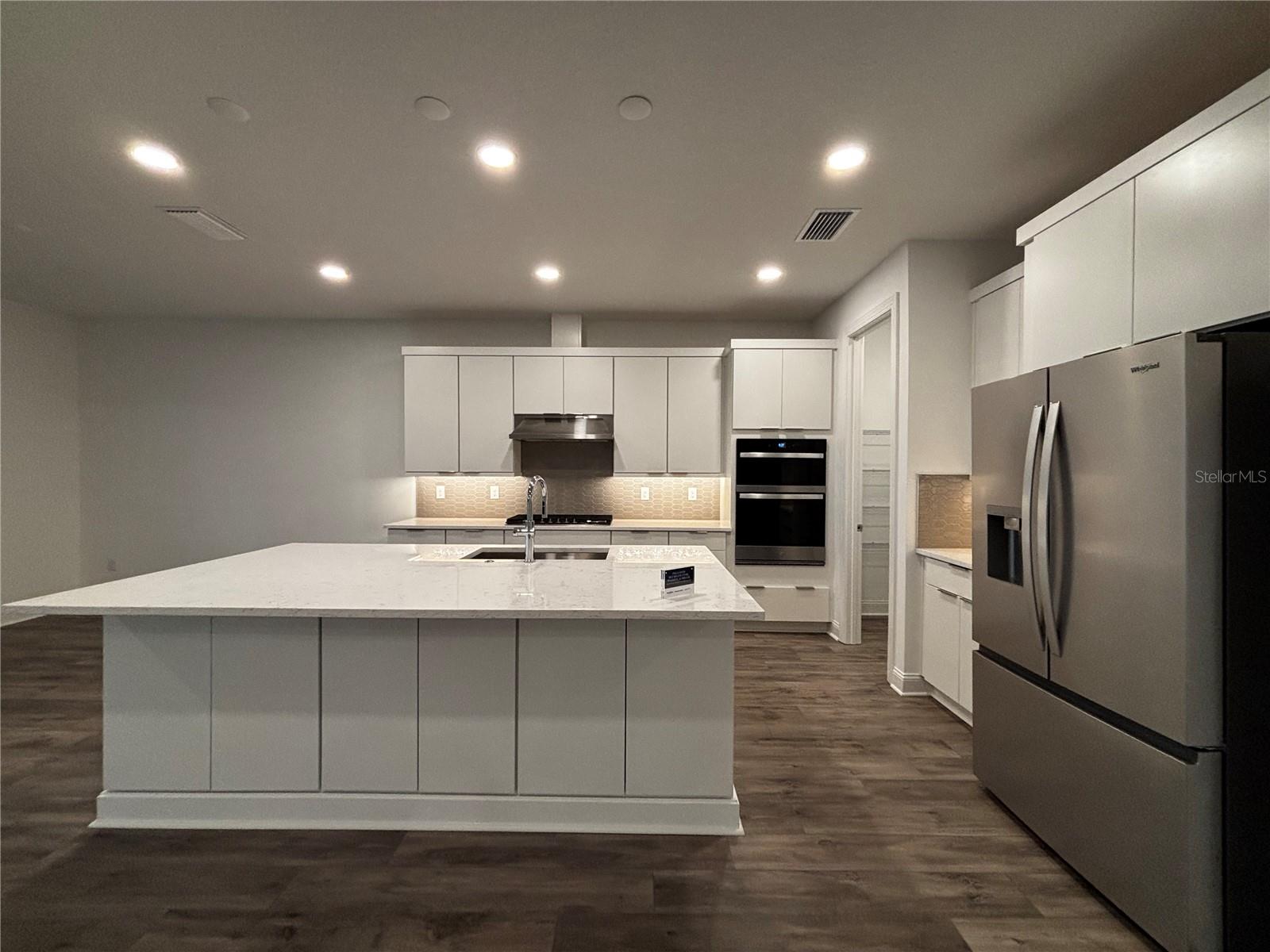 Image 15 of 31 For 5784 Freestone Circle