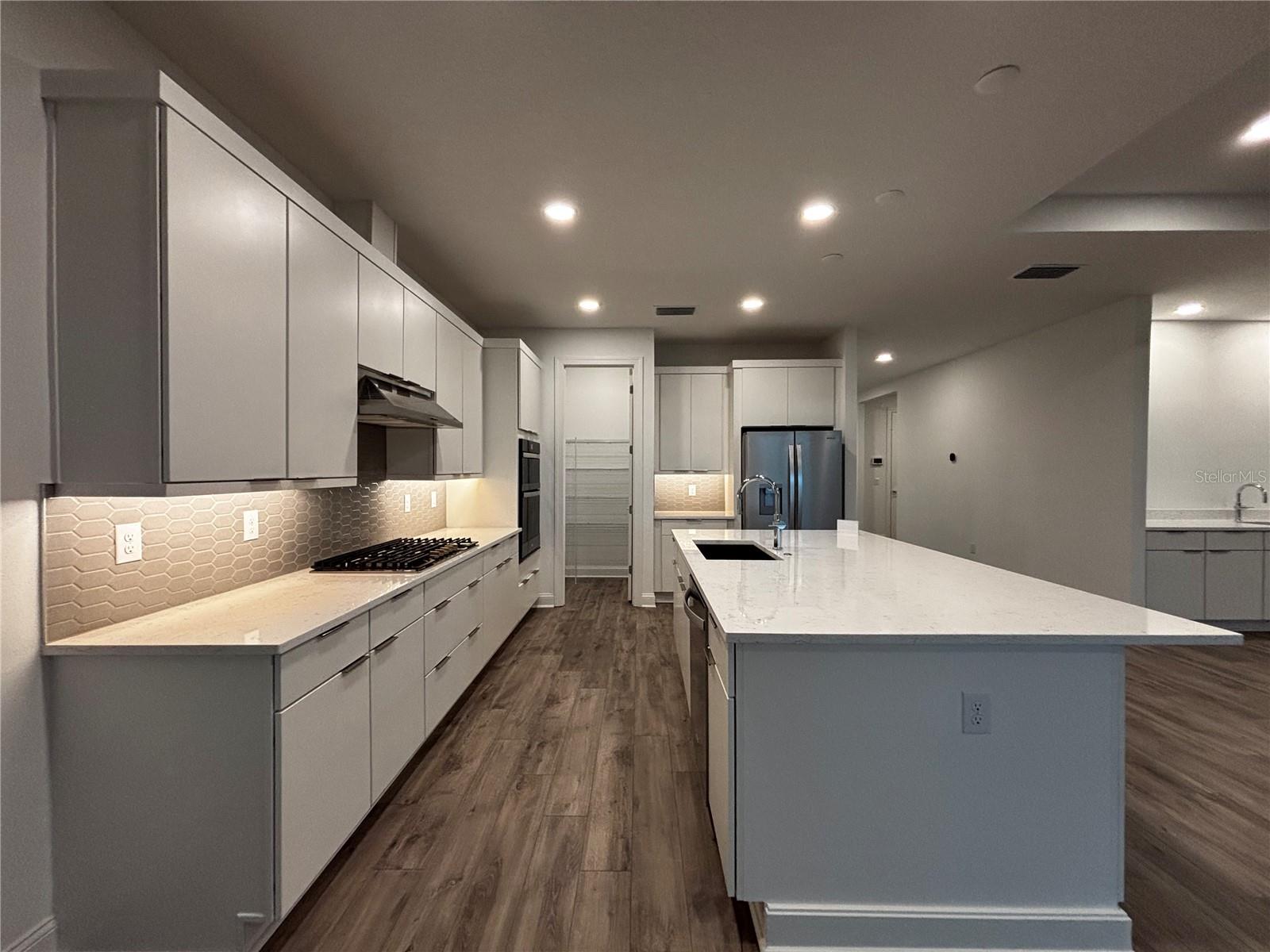 Image 16 of 31 For 5784 Freestone Circle