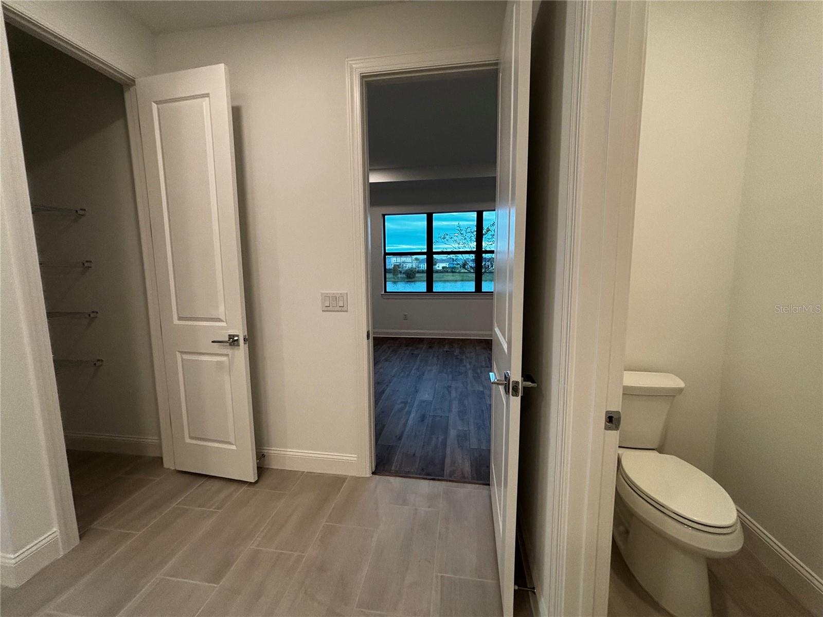 Image 21 of 31 For 5784 Freestone Circle