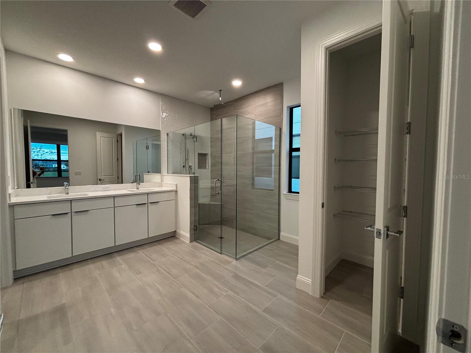 Image 22 of 31 For 5784 Freestone Circle