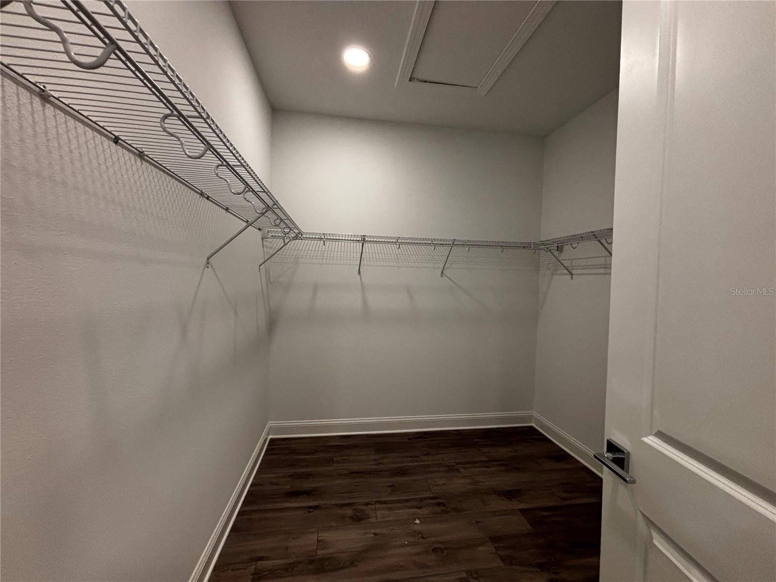 Image 24 of 31 For 5784 Freestone Circle