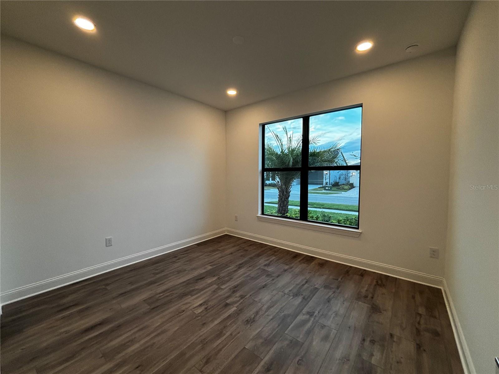 Image 6 of 31 For 5784 Freestone Circle