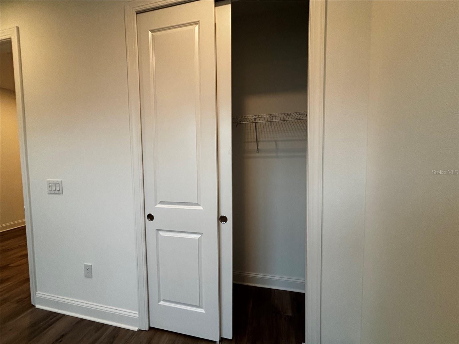 Image 7 of 31 For 5784 Freestone Circle