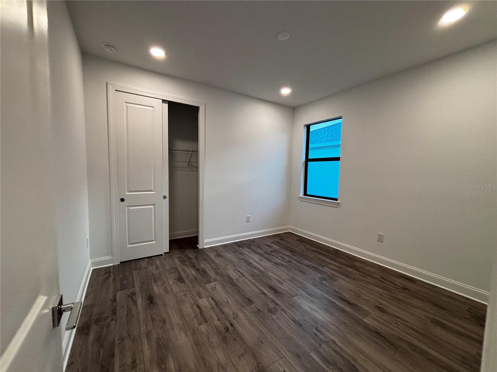 Image 9 of 31 For 5784 Freestone Circle