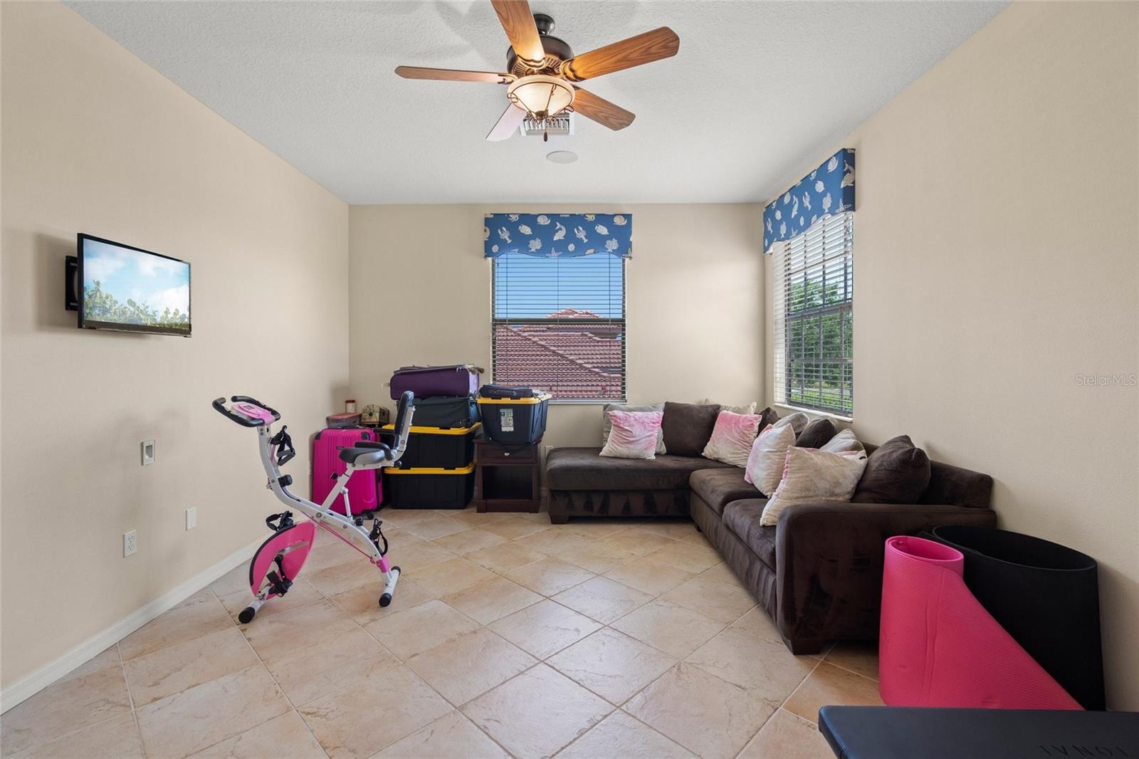 Image 26 of 33 For 4668 Tuscana Drive