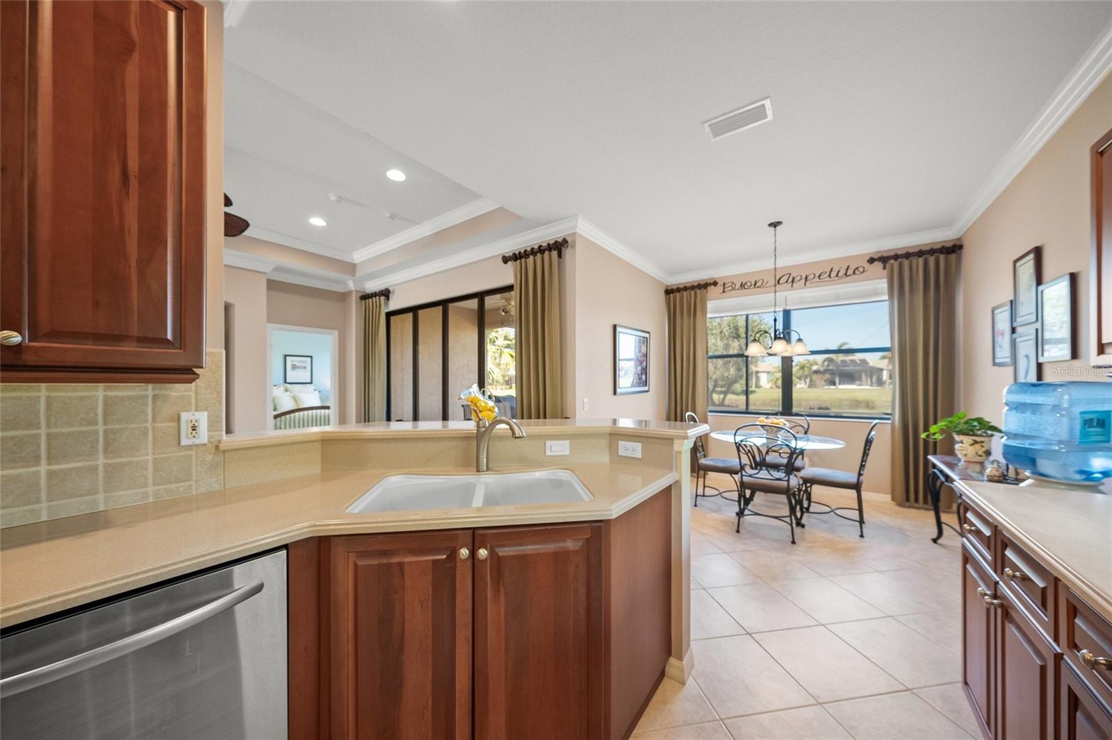 Image 15 of 51 For 531 Latitude Lane