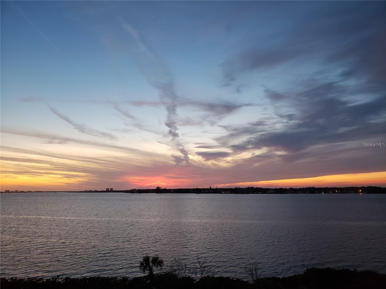 Listing photo id 11 for 1030 Tidewater Shores Loop 404