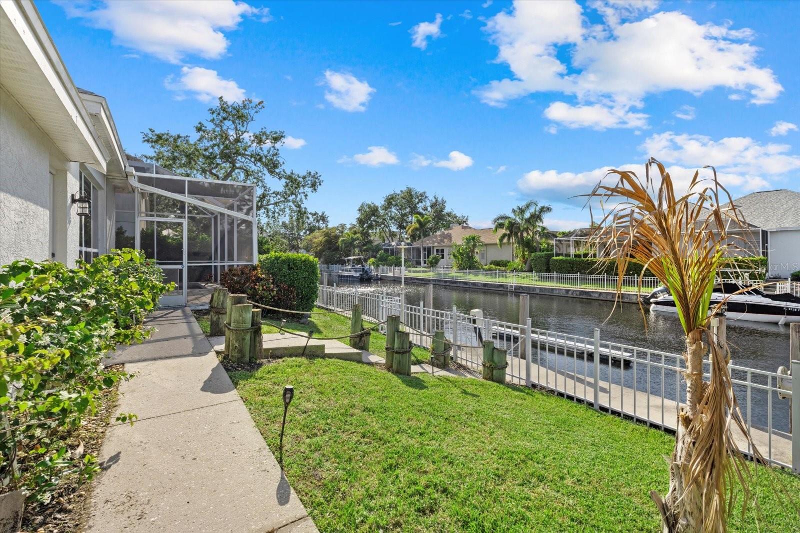 Image 41 of 52 For 4715 Spinnaker Drive