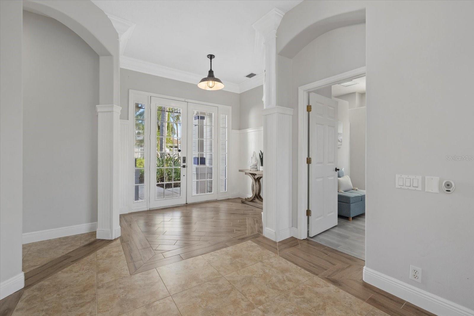 Image 7 of 52 For 4715 Spinnaker Drive