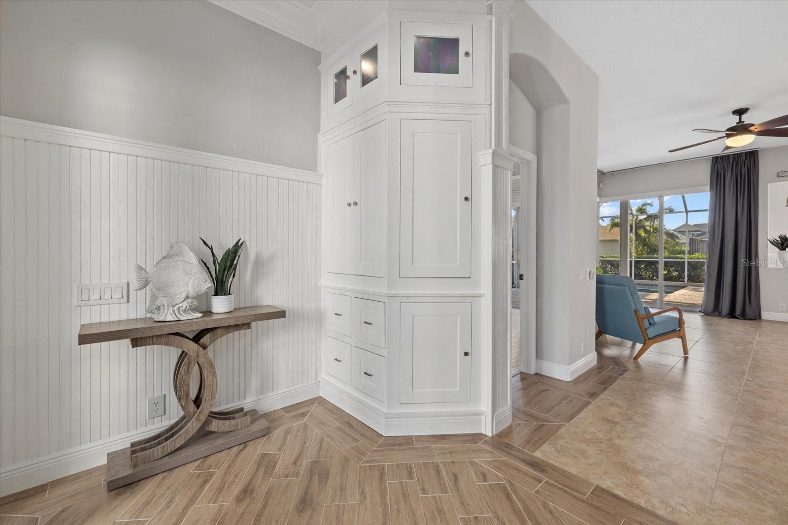 Image 8 of 52 For 4715 Spinnaker Drive