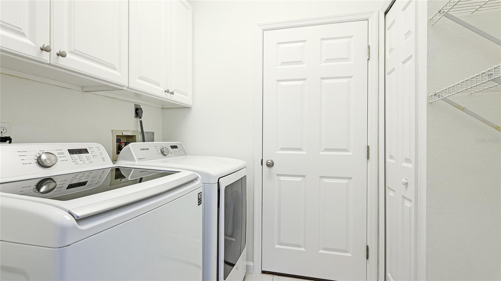 Image 33 of 41 For 534 Oak Bay Drive