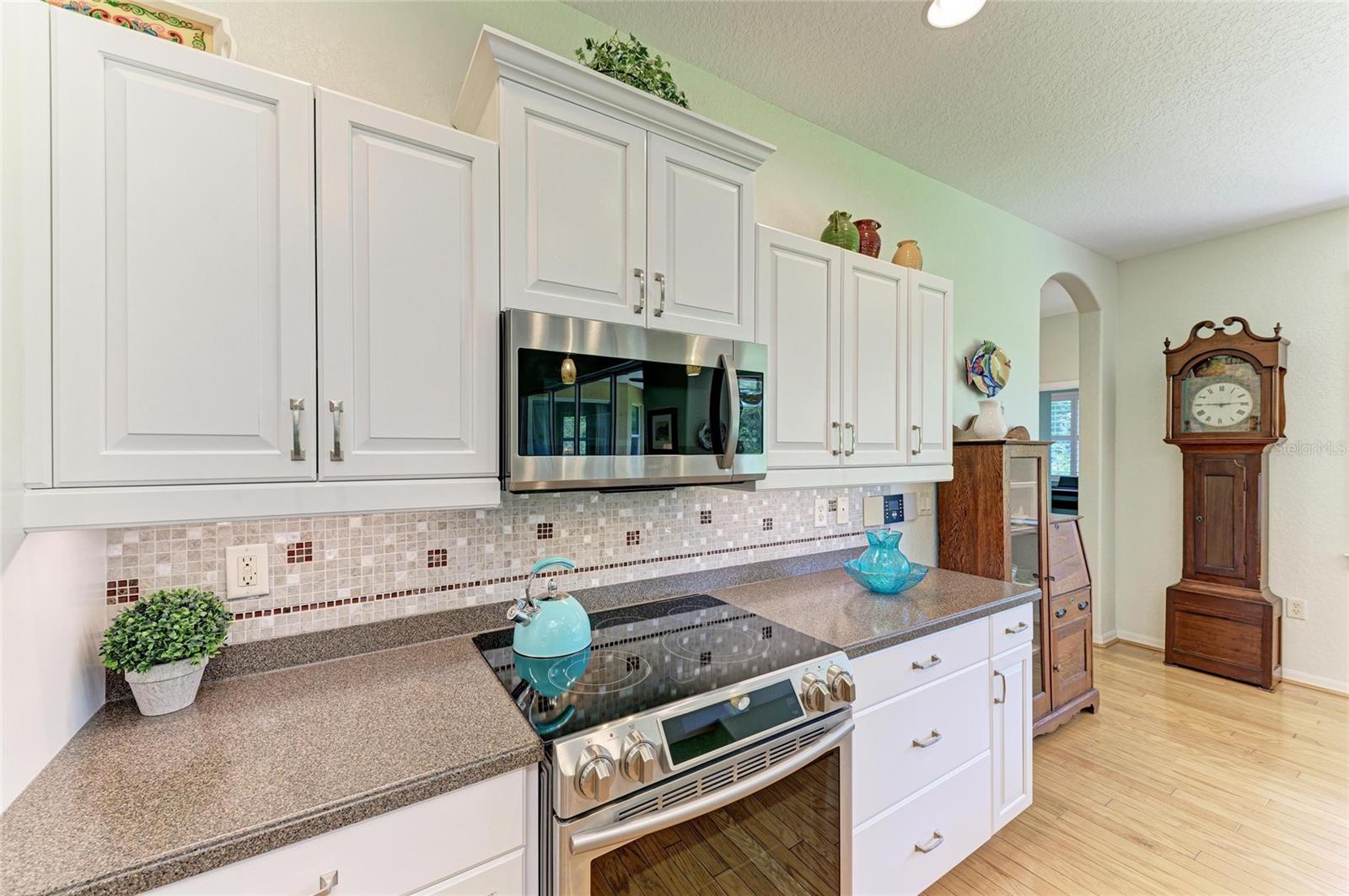 Image 14 of 47 For 5616 90th Avenue Circle E