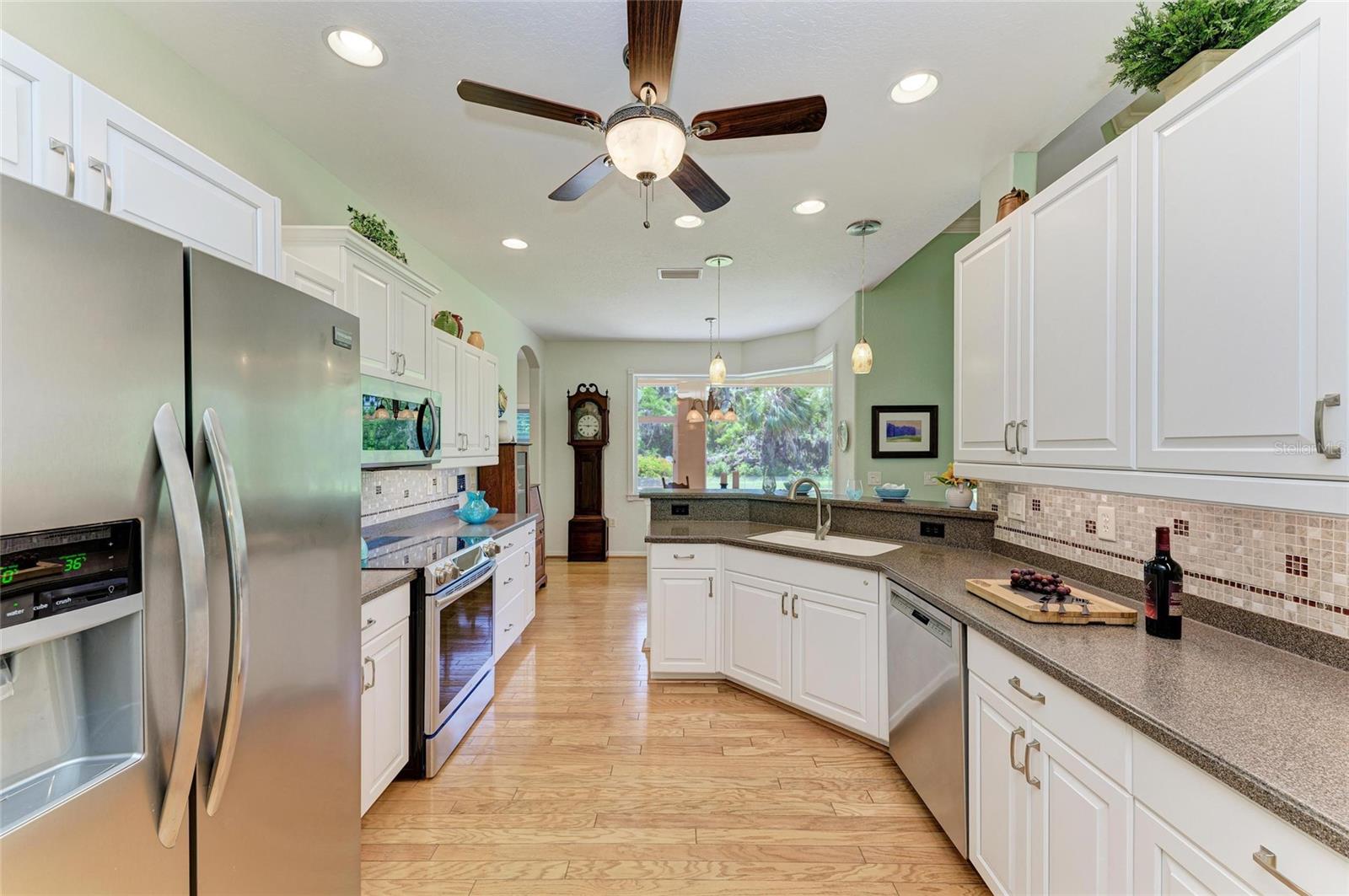 Image 15 of 47 For 5616 90th Avenue Circle E