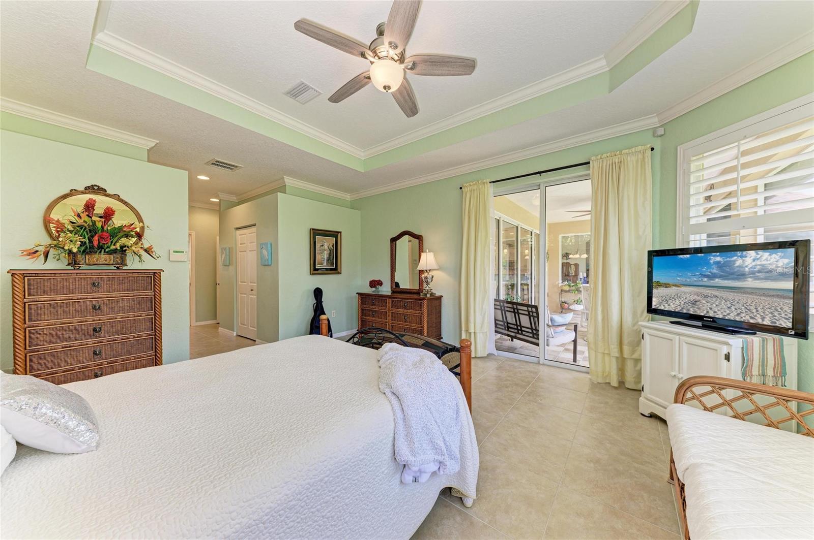 Image 20 of 47 For 5616 90th Avenue Circle E