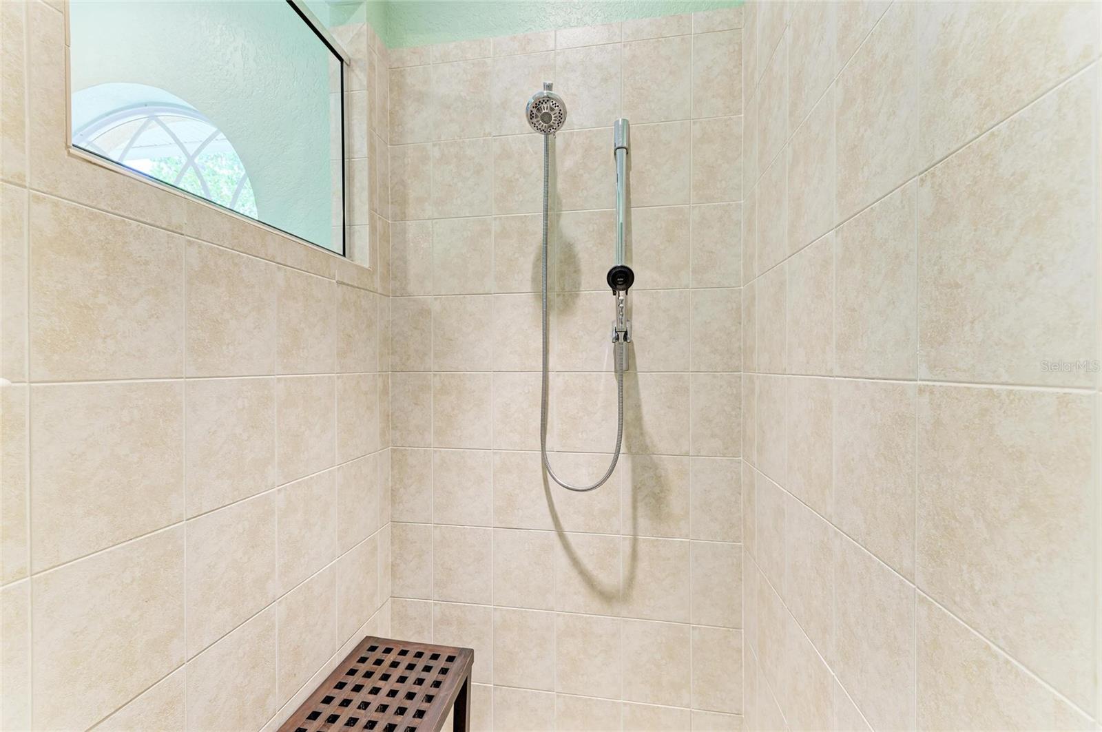 Image 25 of 47 For 5616 90th Avenue Circle E