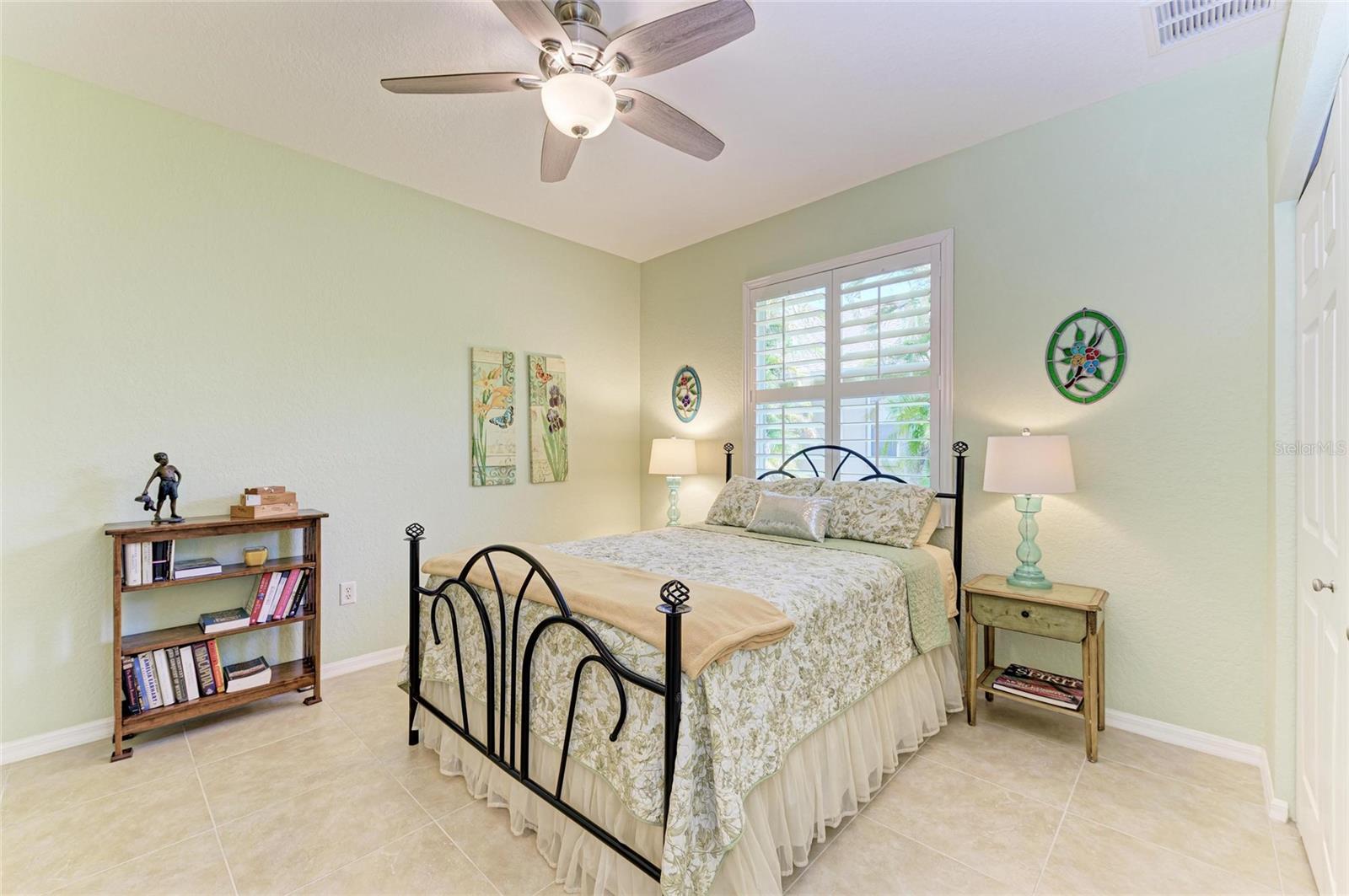 Image 26 of 47 For 5616 90th Avenue Circle E