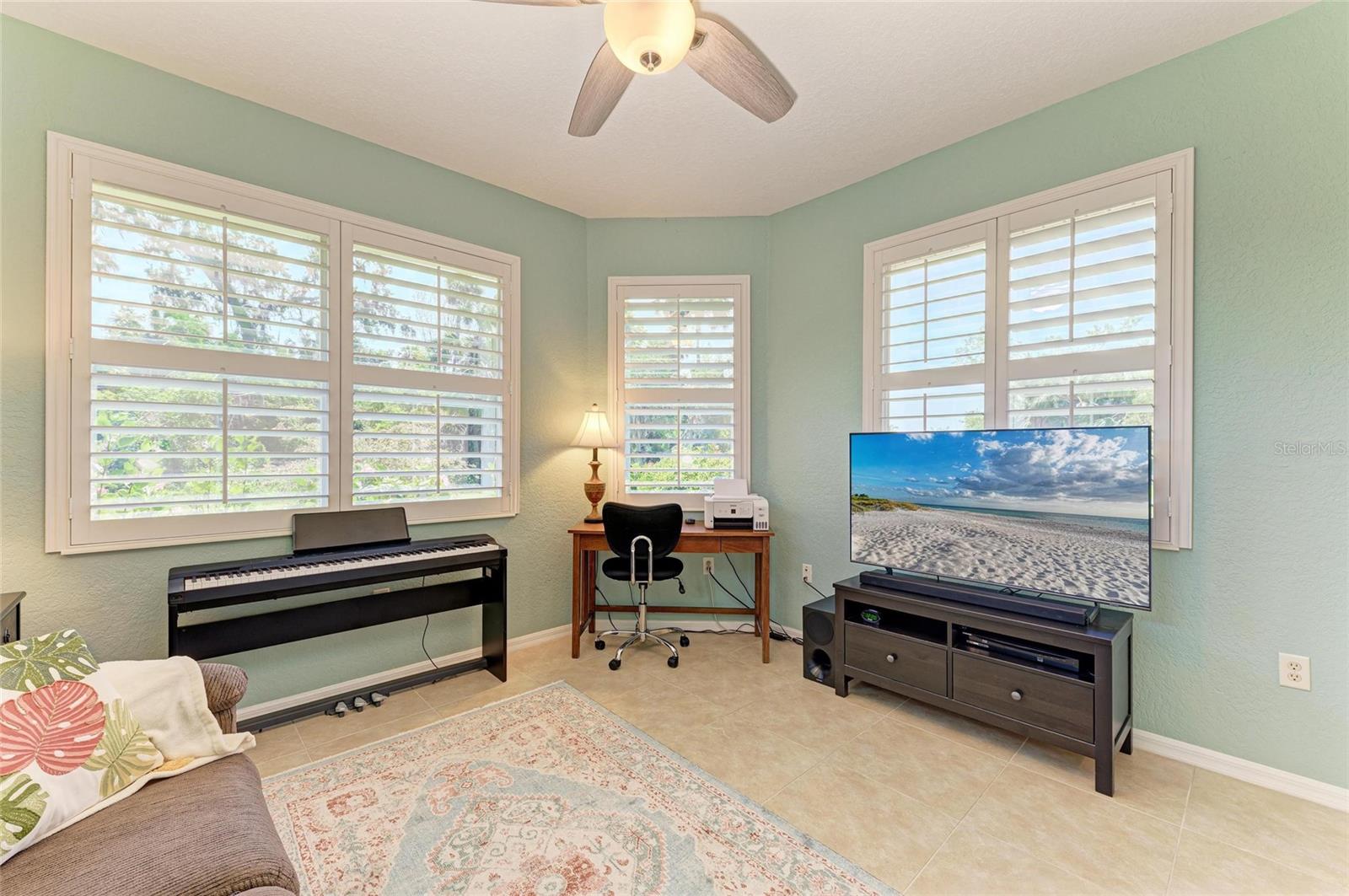 Image 31 of 47 For 5616 90th Avenue Circle E