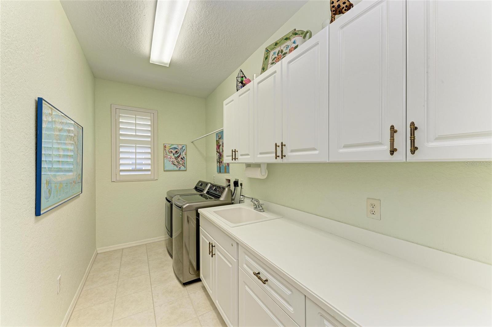 Image 33 of 47 For 5616 90th Avenue Circle E