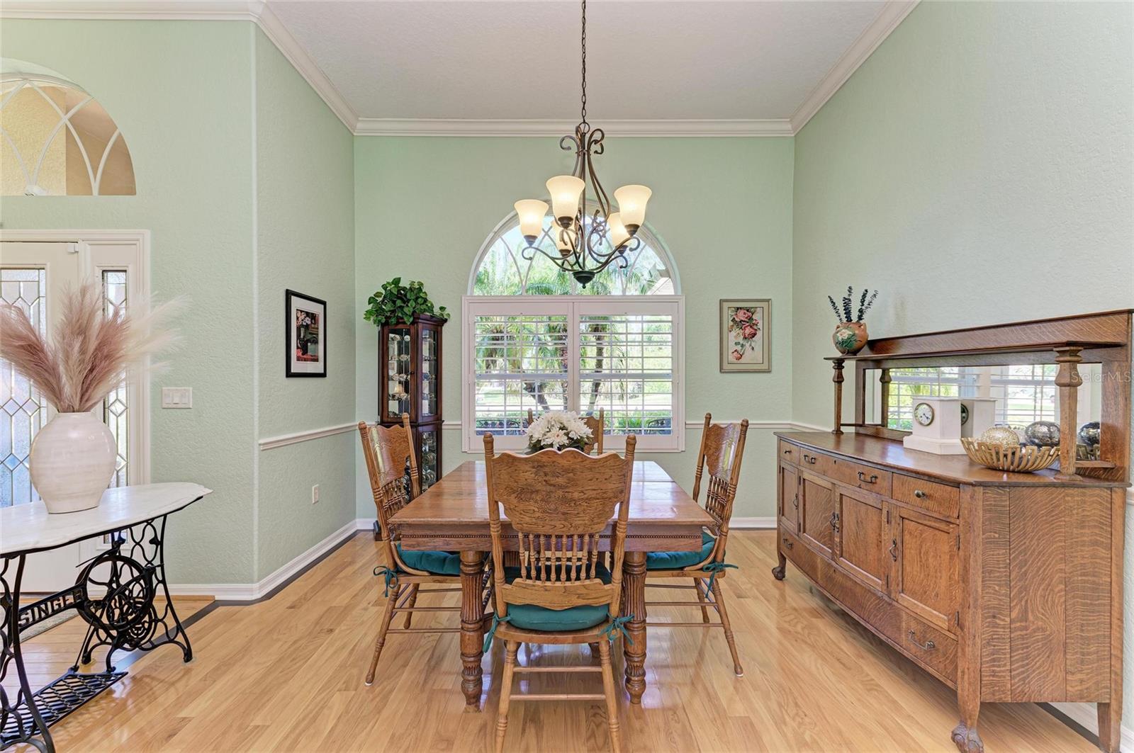 Image 4 of 47 For 5616 90th Avenue Circle E