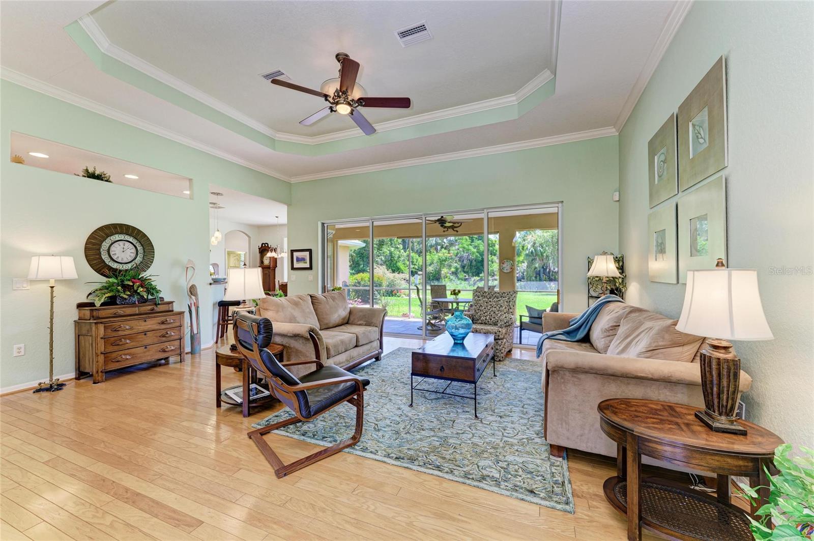 Image 7 of 47 For 5616 90th Avenue Circle E