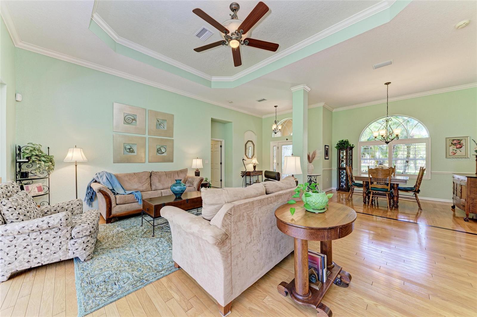 Image 9 of 47 For 5616 90th Avenue Circle E