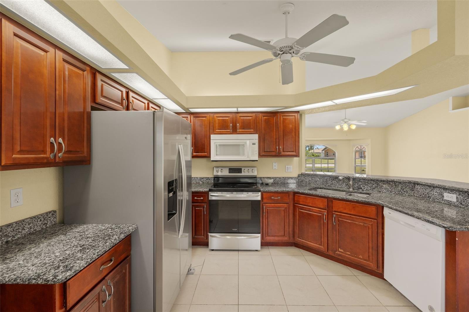 Image 10 of 32 For 27255 Deep Creek Boulevard