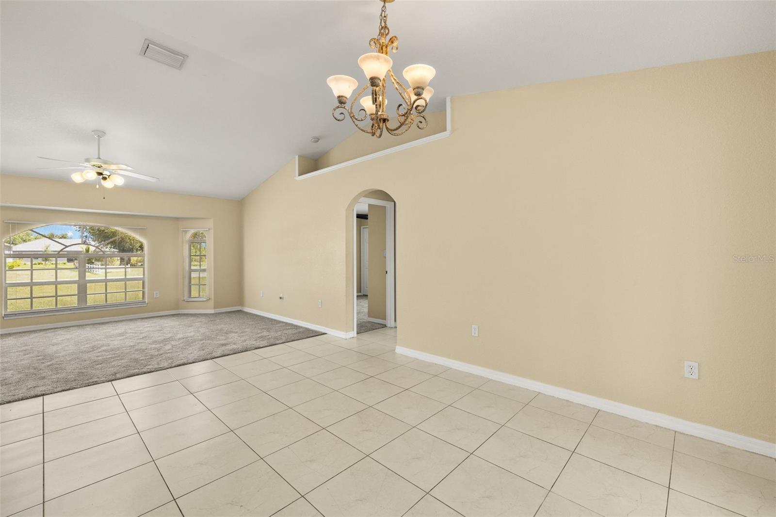 Image 11 of 32 For 27255 Deep Creek Boulevard