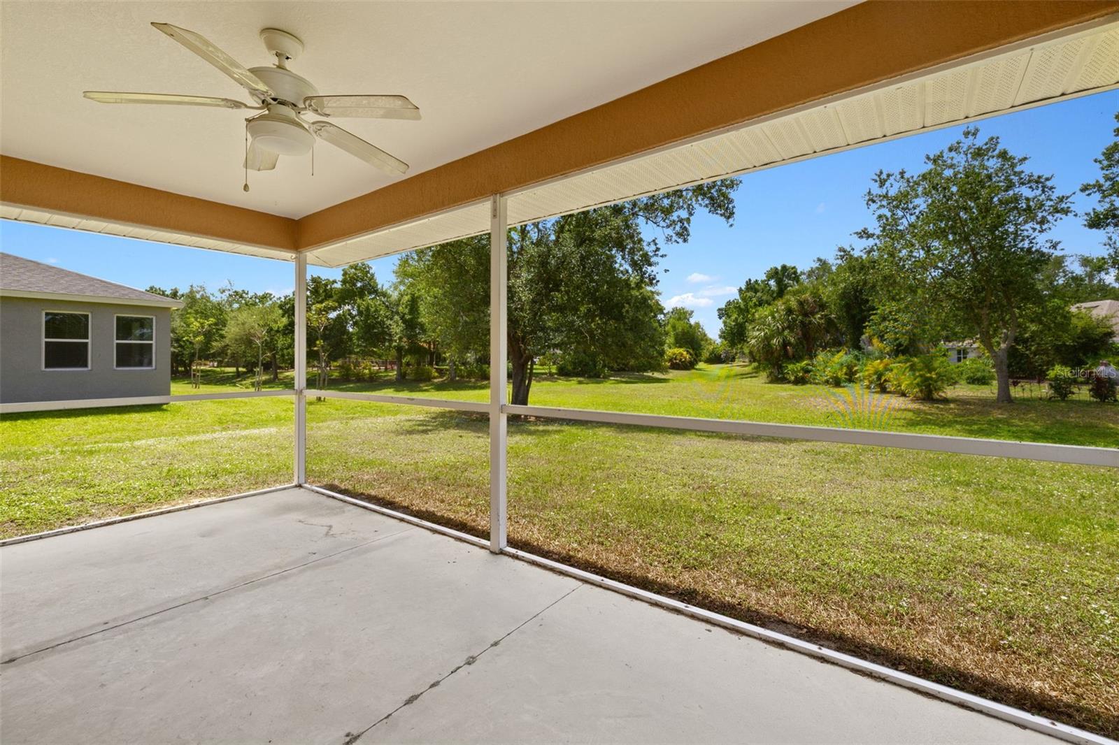 Image 24 of 32 For 27255 Deep Creek Boulevard