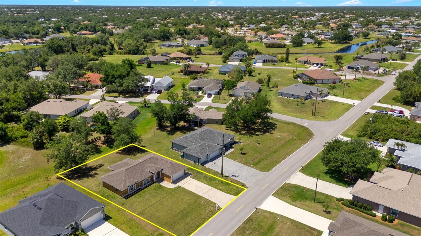 Image 28 of 32 For 27255 Deep Creek Boulevard
