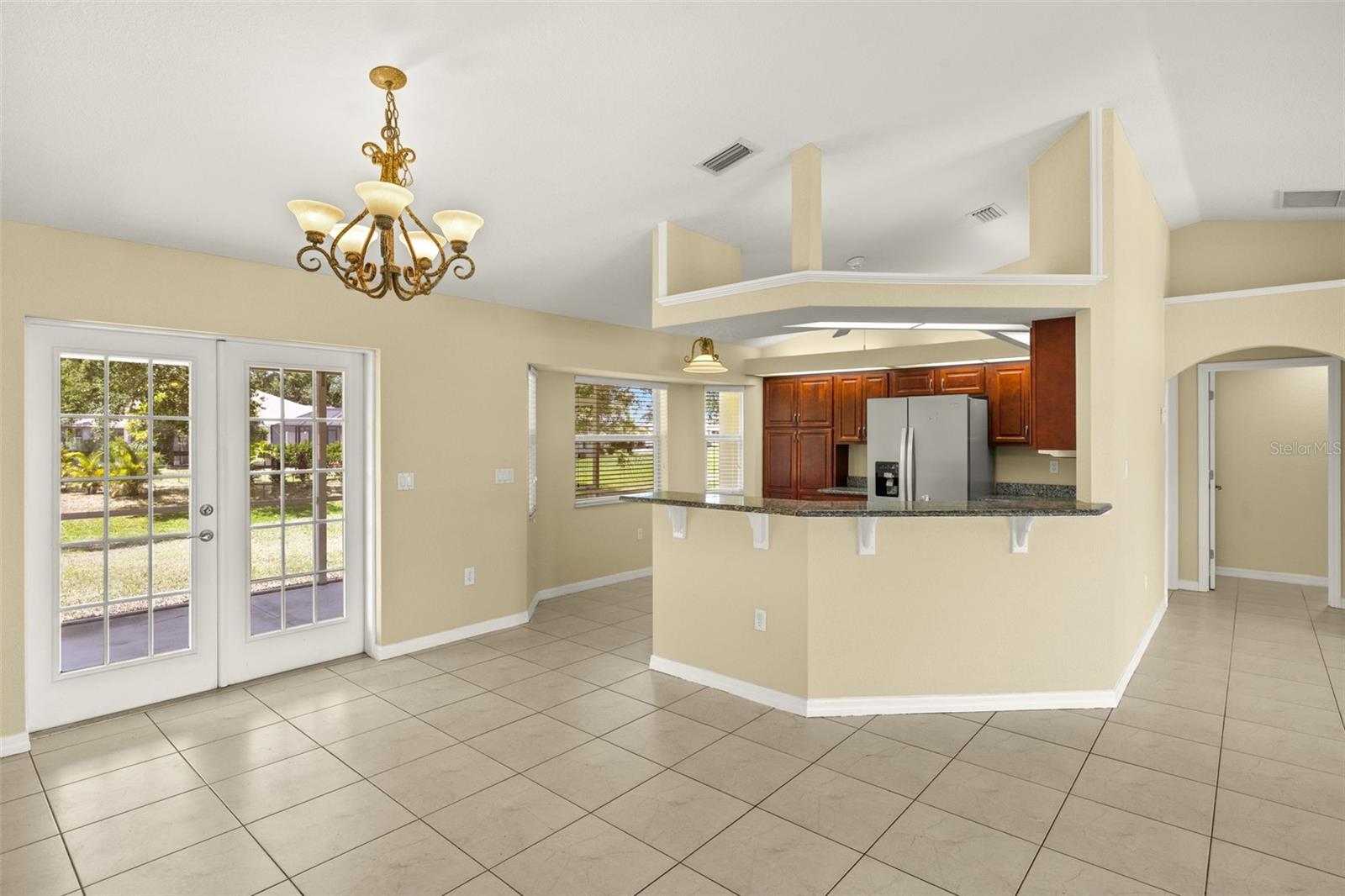 Image 4 of 32 For 27255 Deep Creek Boulevard