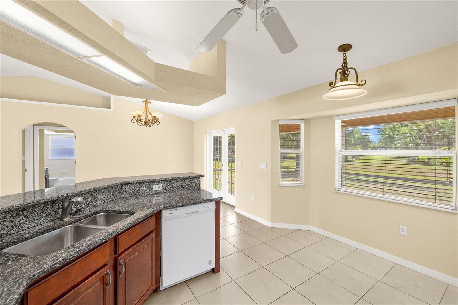 Image 9 of 32 For 27255 Deep Creek Boulevard