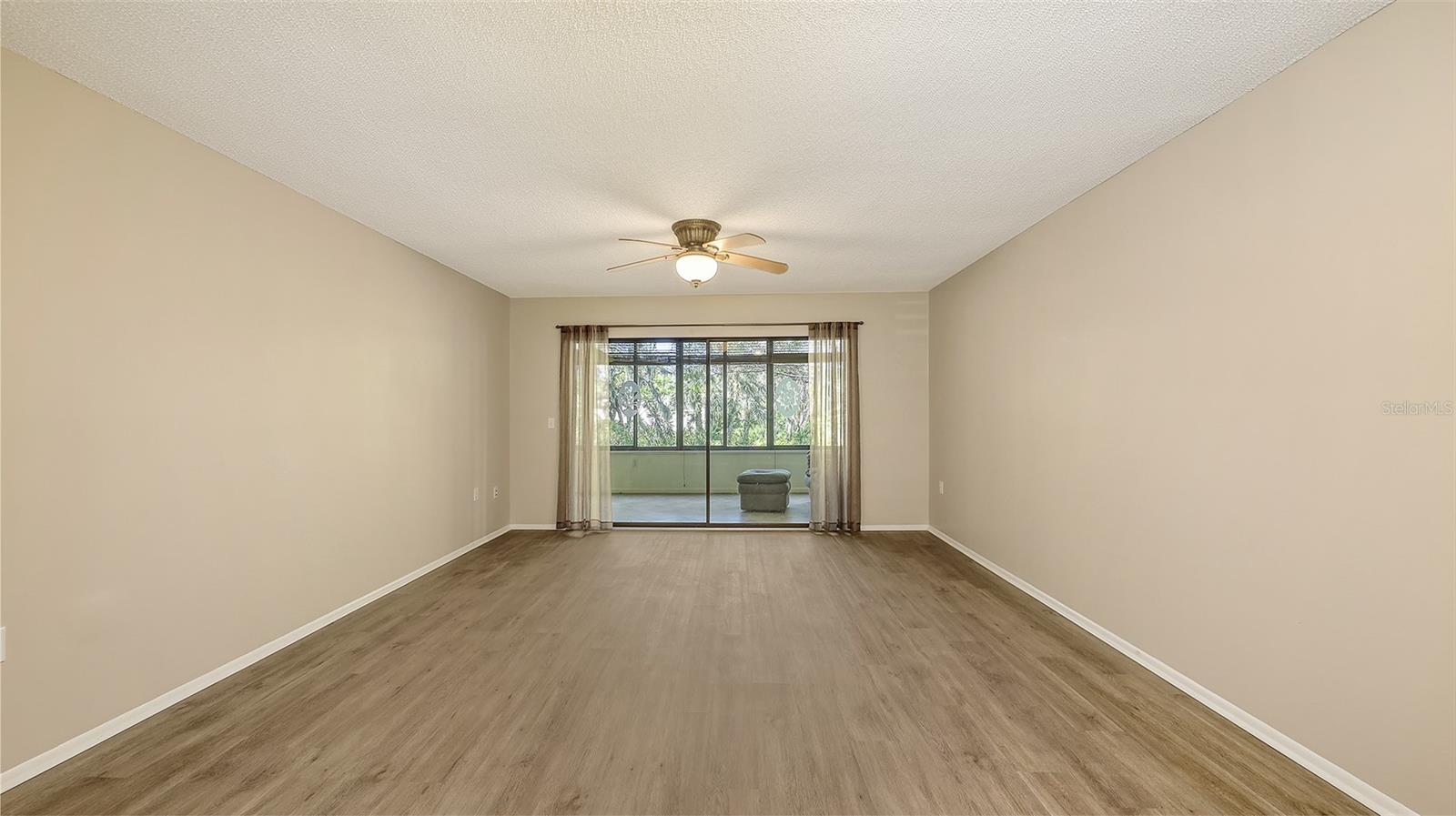 Image 12 of 56 For 811 Oak Drive 811