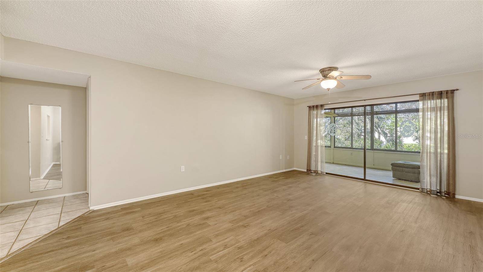 Image 13 of 56 For 811 Oak Drive 811