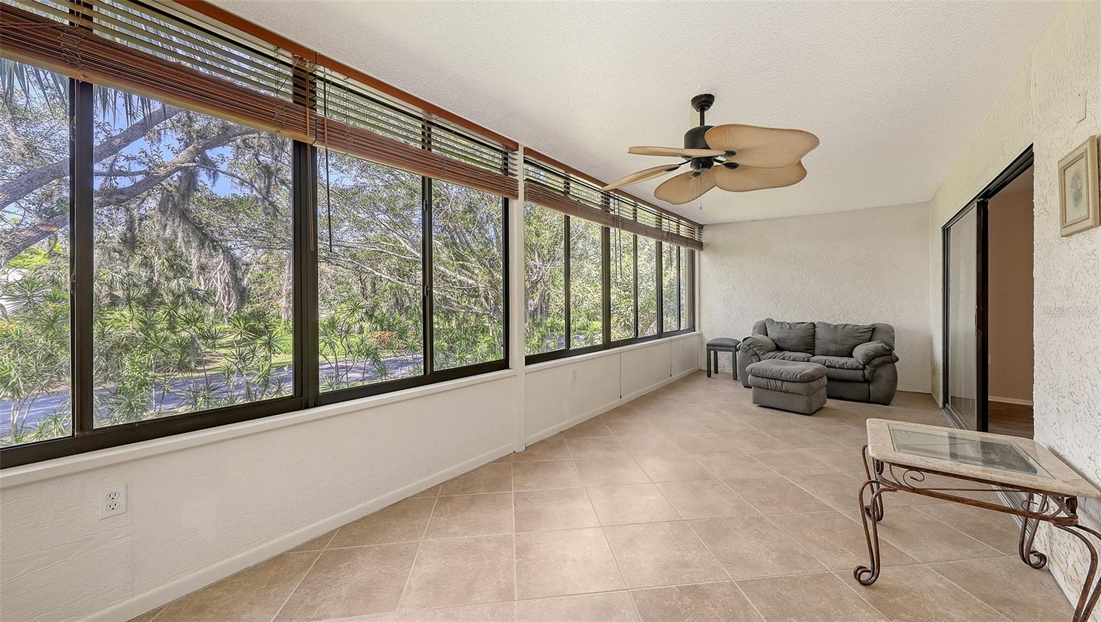 Image 16 of 56 For 811 Oak Drive 811