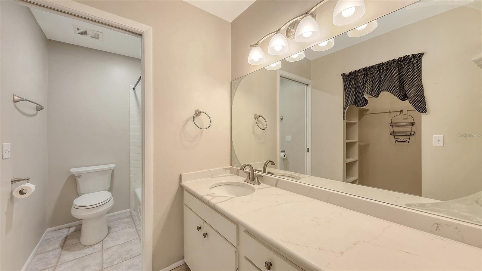 Image 24 of 56 For 811 Oak Drive 811